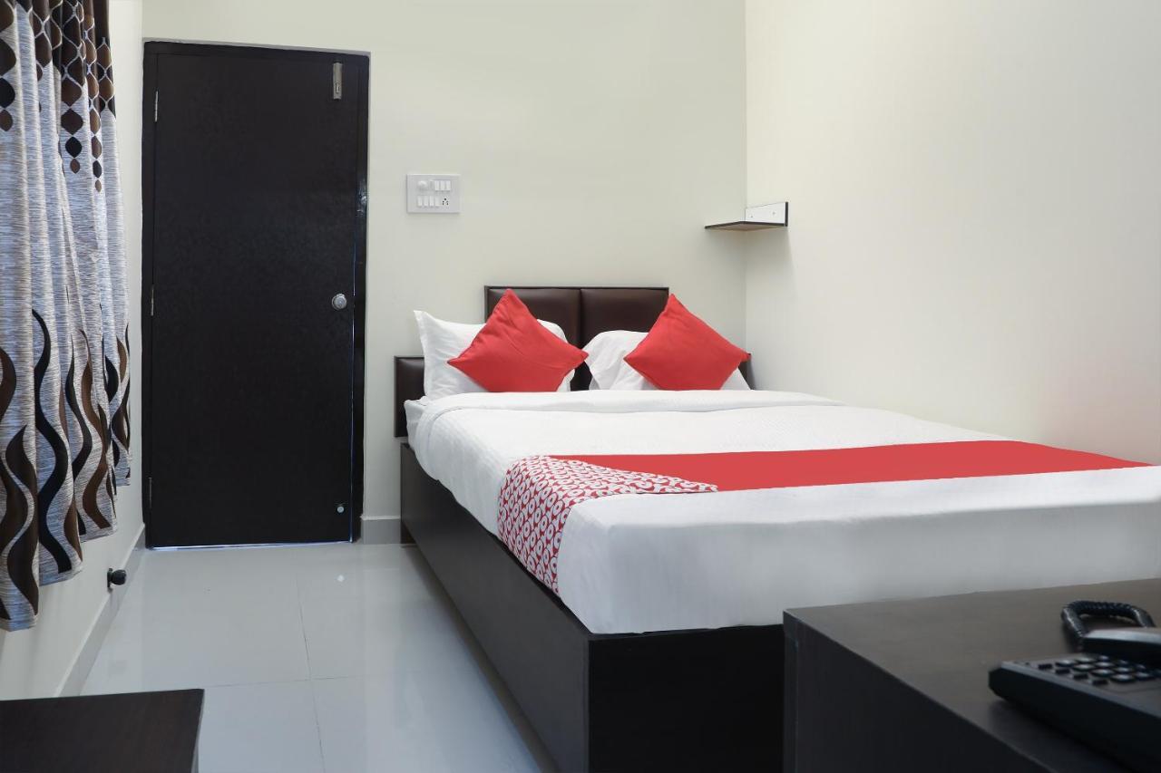 OYO 15956 Aurobindo Comforts Kondapur  Exterior foto